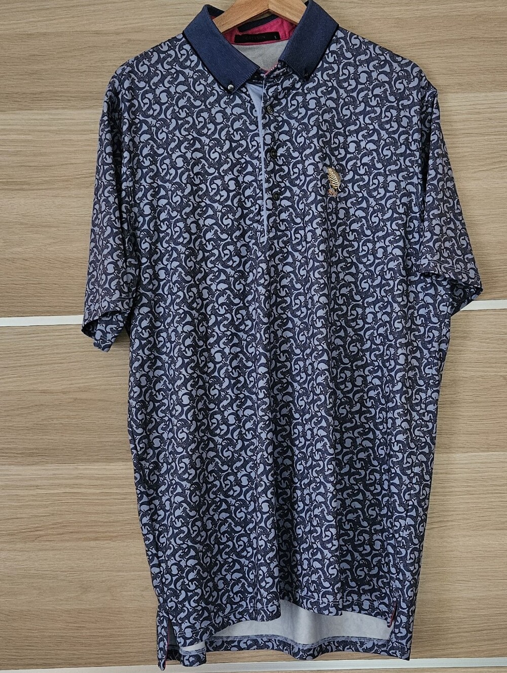 Greyson Men’s L Dragon Print Performance Polo Blue Gray 1898 Golf Embroidered